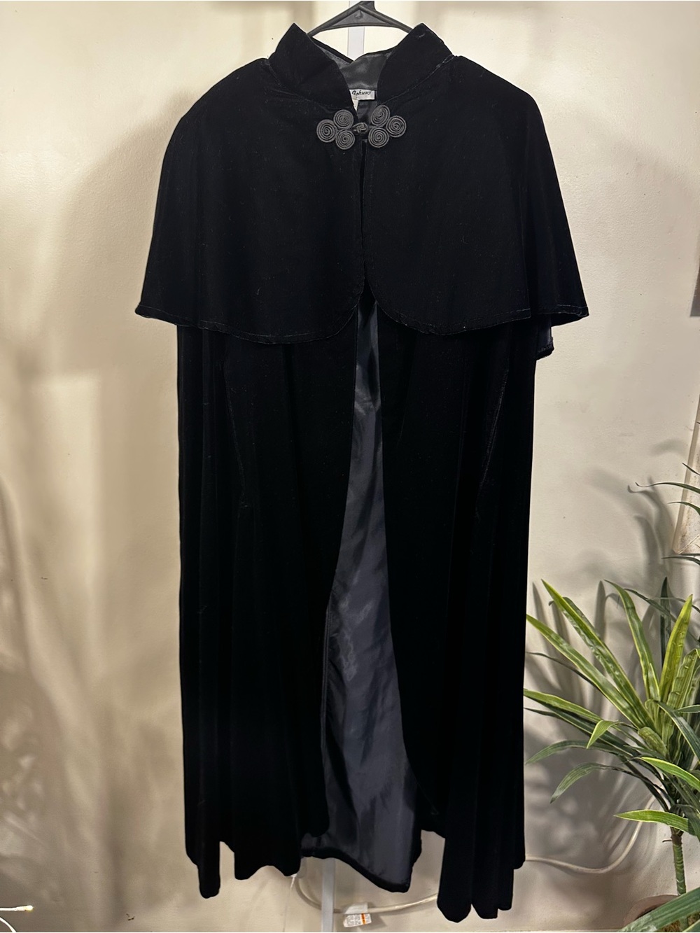 W210. Dave and Johnny - Black Velvet Cape with Decorative Frog Closures